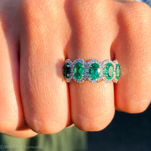 Load image into Gallery viewer, Wachler Emerald Halo Band