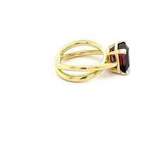 Load image into Gallery viewer, 18K Yellow Gold Ring With Pink Tourmaline Made By Jose Hess