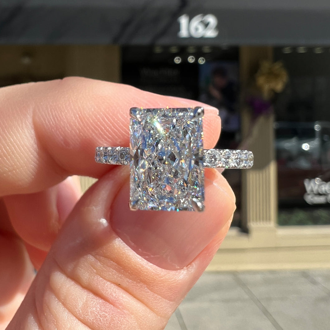 Radiant Cut + Pavé