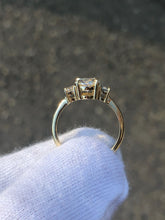 Load image into Gallery viewer, Three Stone Oval Ring Setting